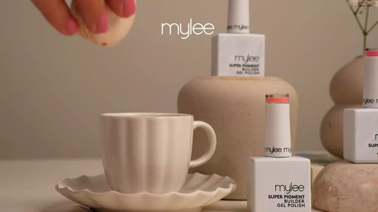 Mylee Super Pigment Builder Gel Polish - Antique Pink - Image 13