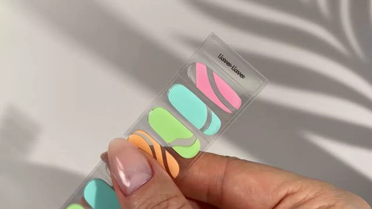 Mylee Gel Nail Wraps - Love-Love - Image 14